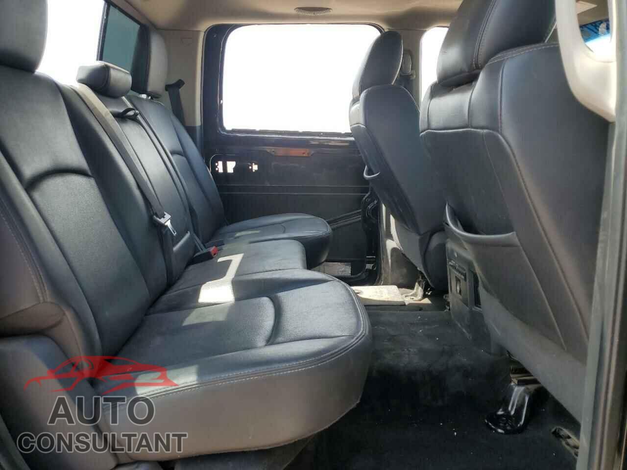 DODGE RAM 1500 2012 - 1C6RD7MT7CS132097