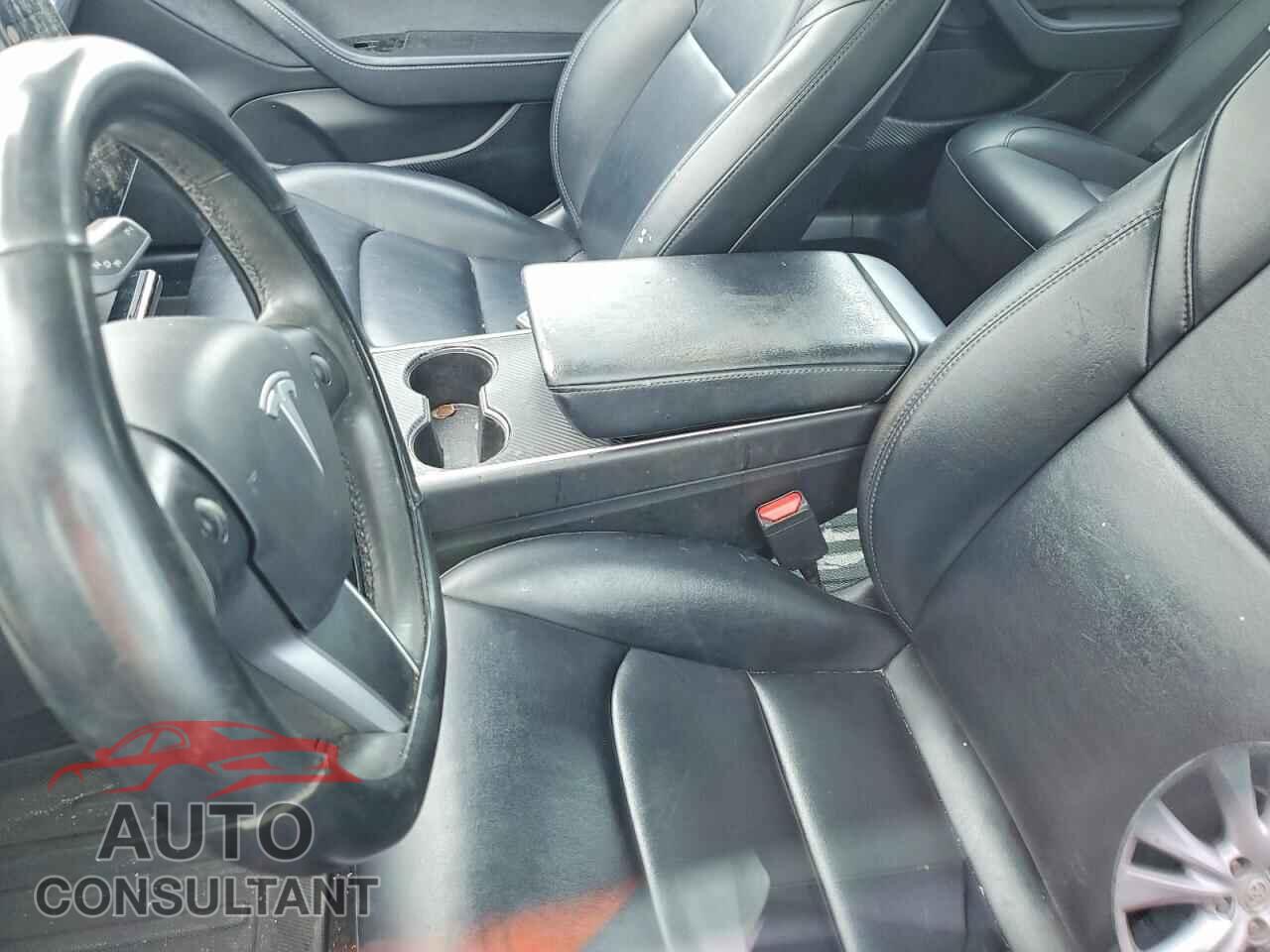 TESLA MODEL 3 2019 - 5YJ3E1EA3KF475961