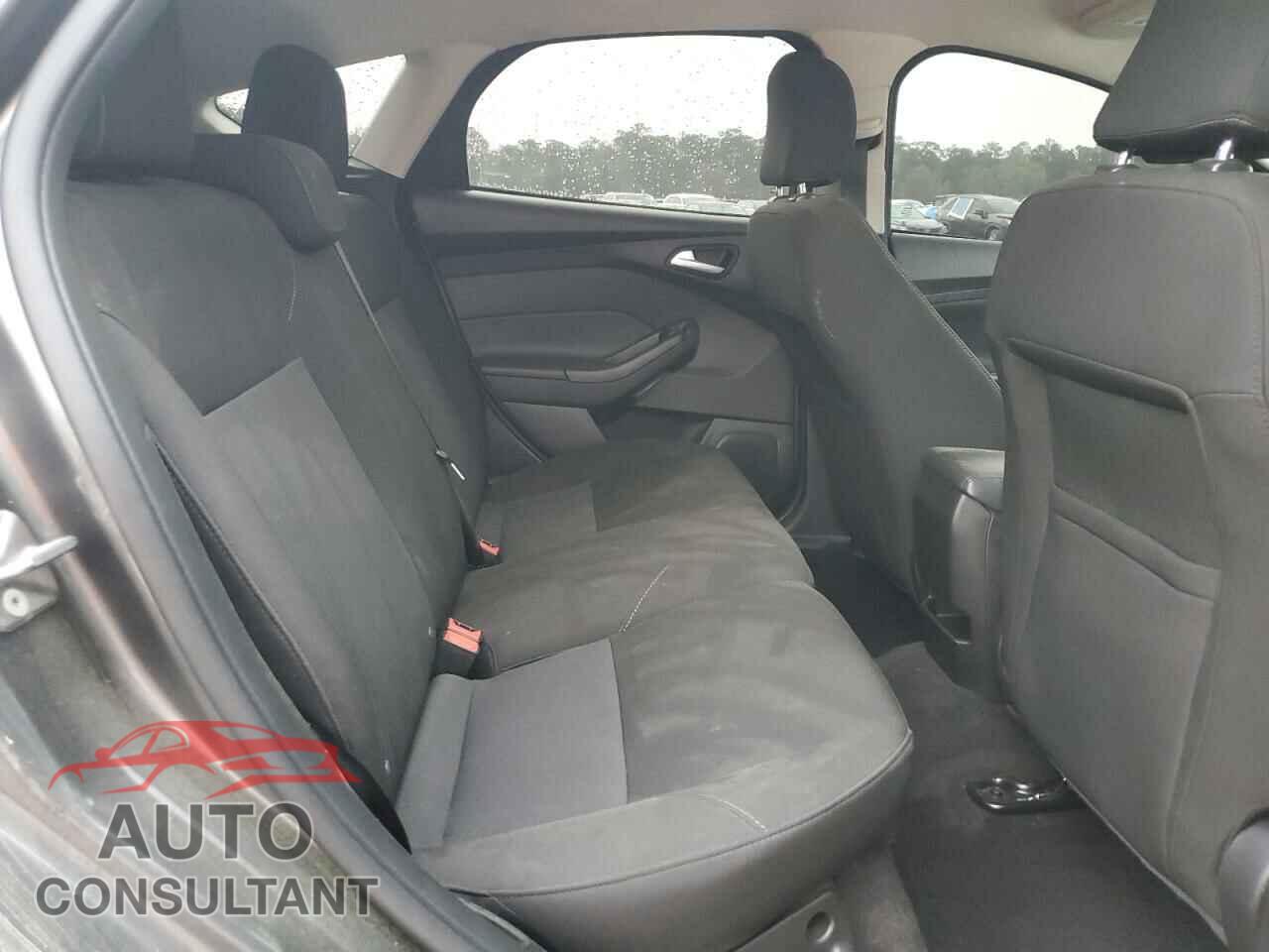 FORD FOCUS 2017 - 1FADP3K25HL294251