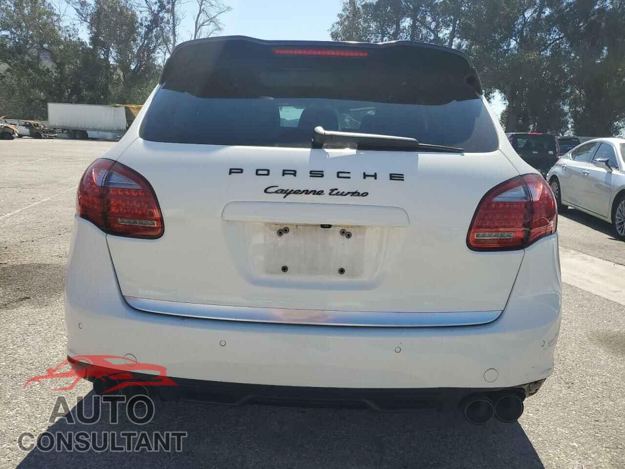 PORSCHE CAYENNE 2011 - WP1AC2A25BLA85859