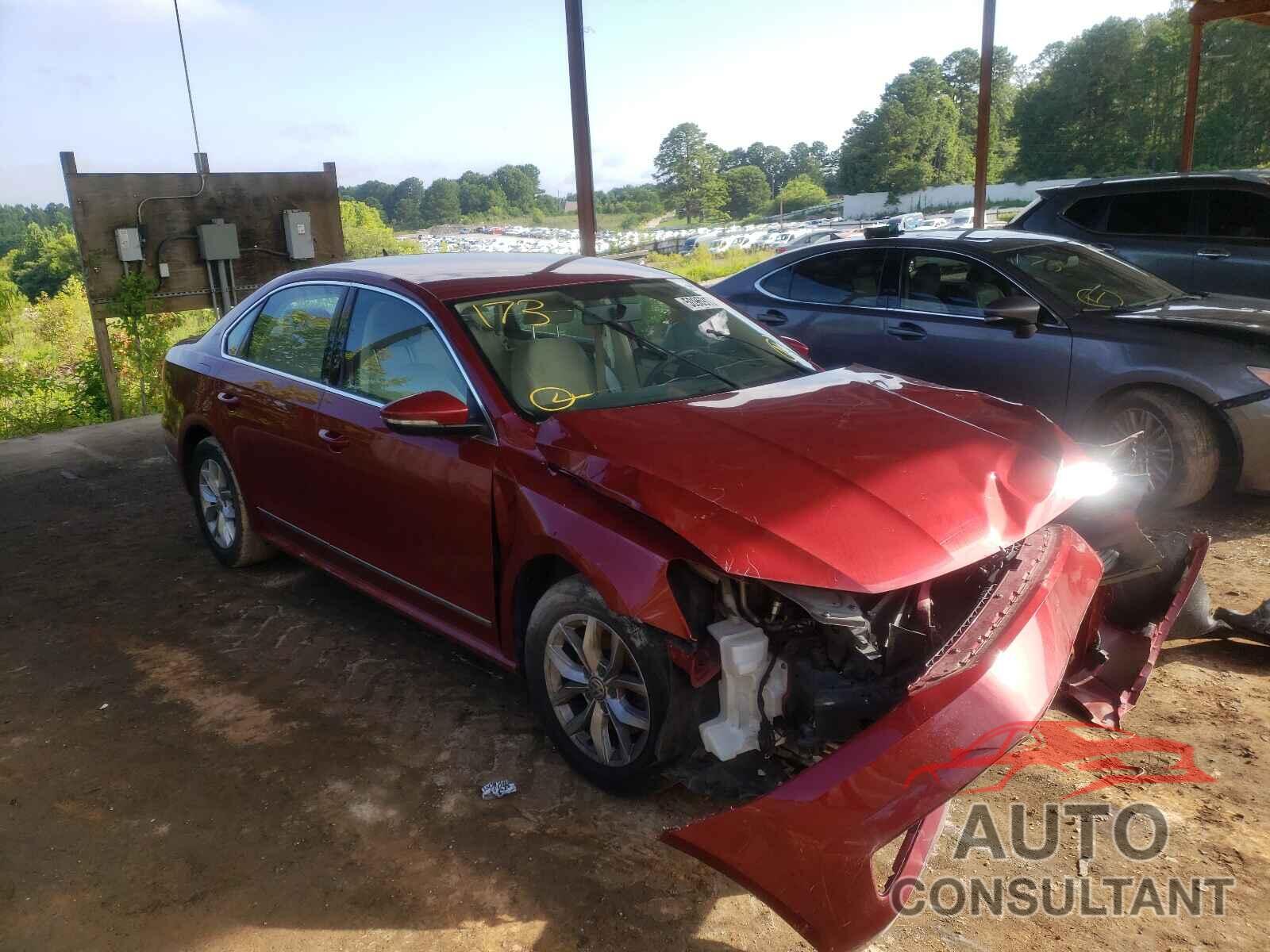 VOLKSWAGEN PASSAT 2017 - 1VWAT7A37HC043822