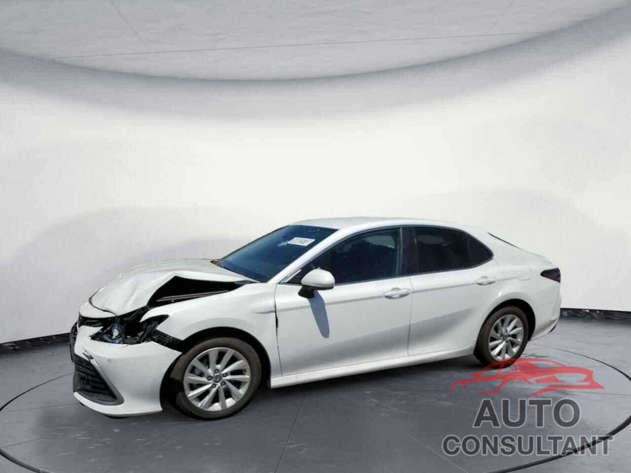 TOYOTA CAMRY 2022 - 4T1C11AK1NU710388
