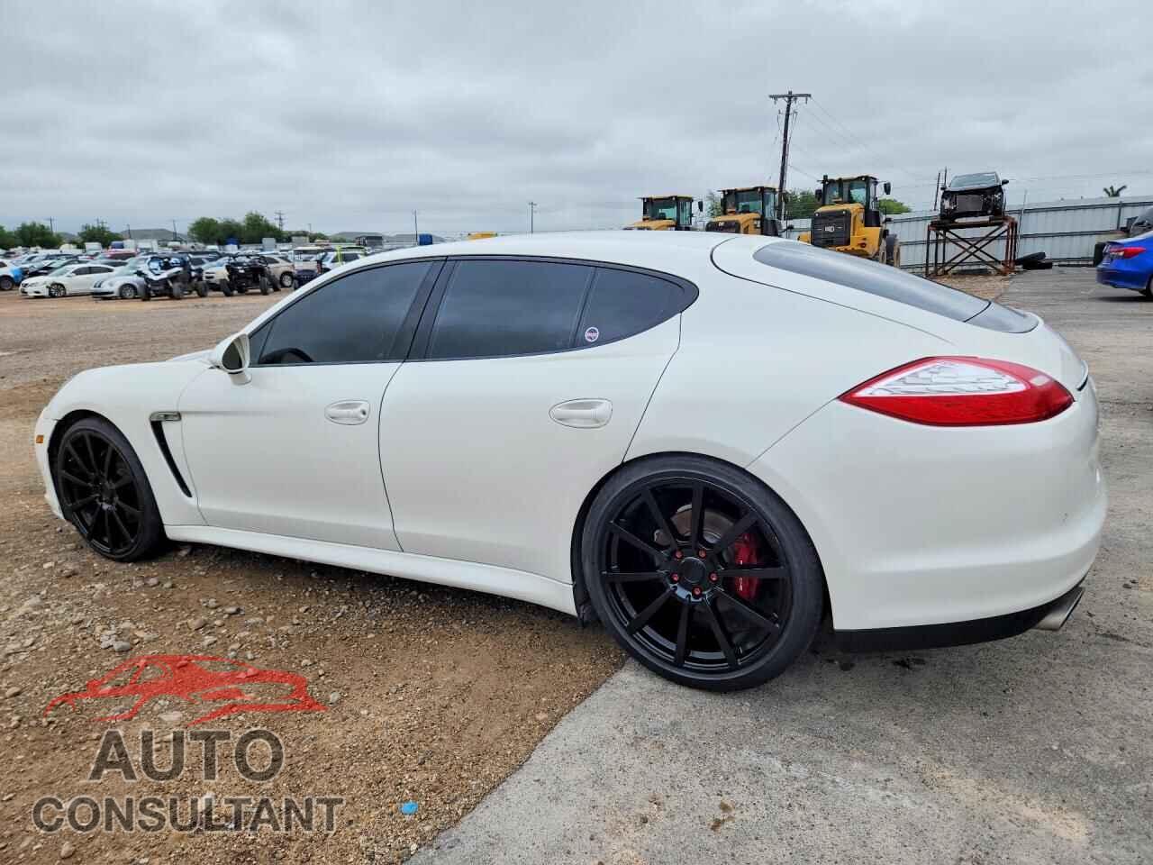 PORSCHE PANAMERA 2011 - WP0AA2A74BL011156