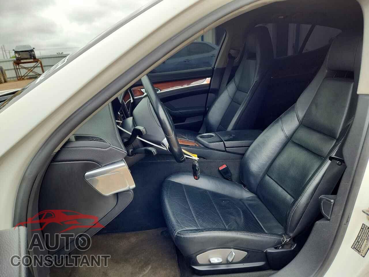 PORSCHE PANAMERA 2011 - WP0AA2A74BL011156