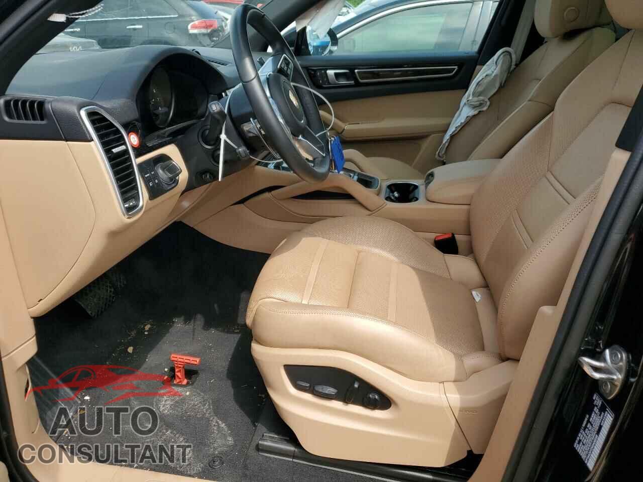 PORSCHE CAYENNE 2022 - WP1AA2AY2NDA05538
