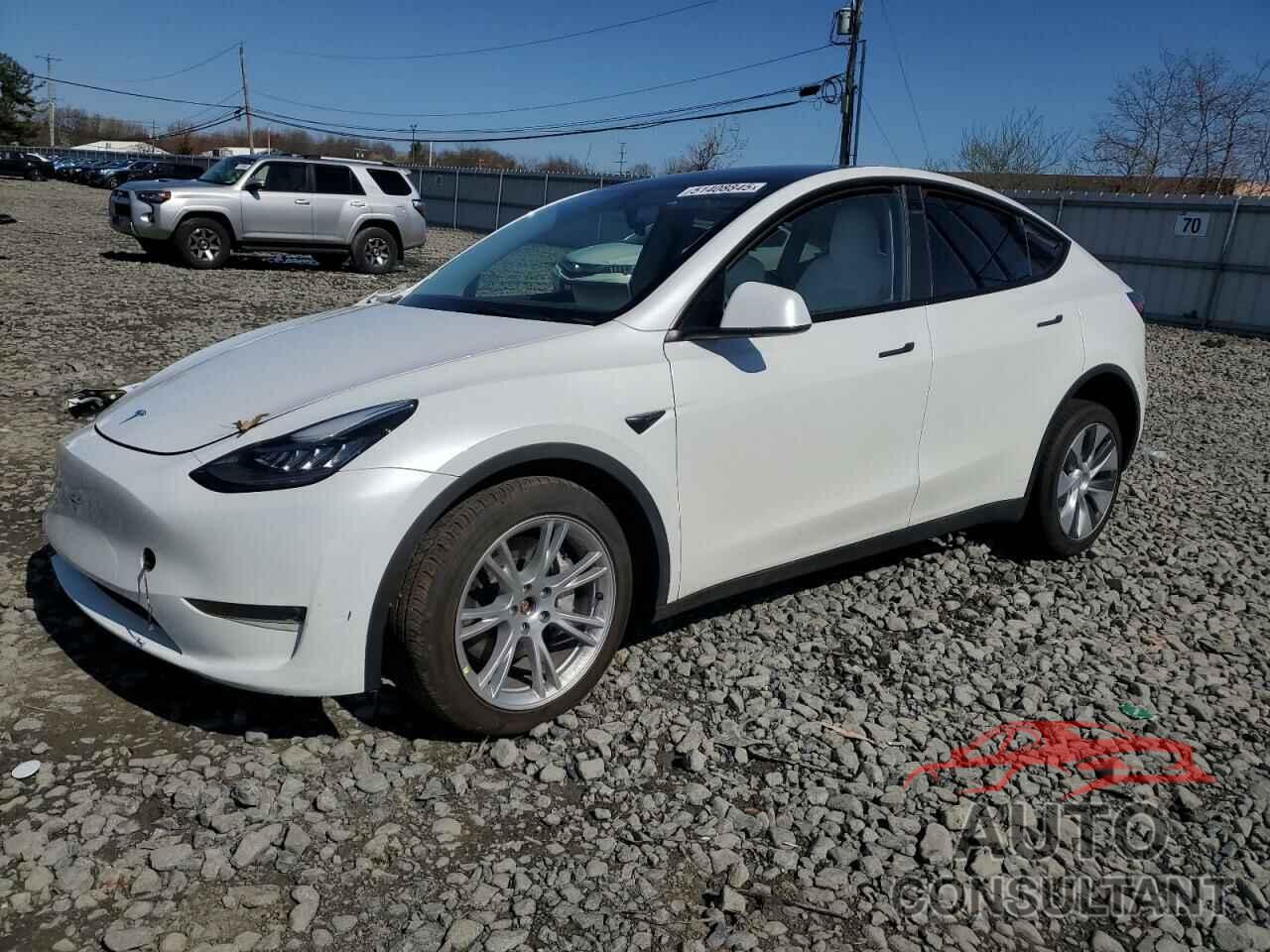 TESLA MODEL Y 2023 - 7SAYGDEE6PA100058