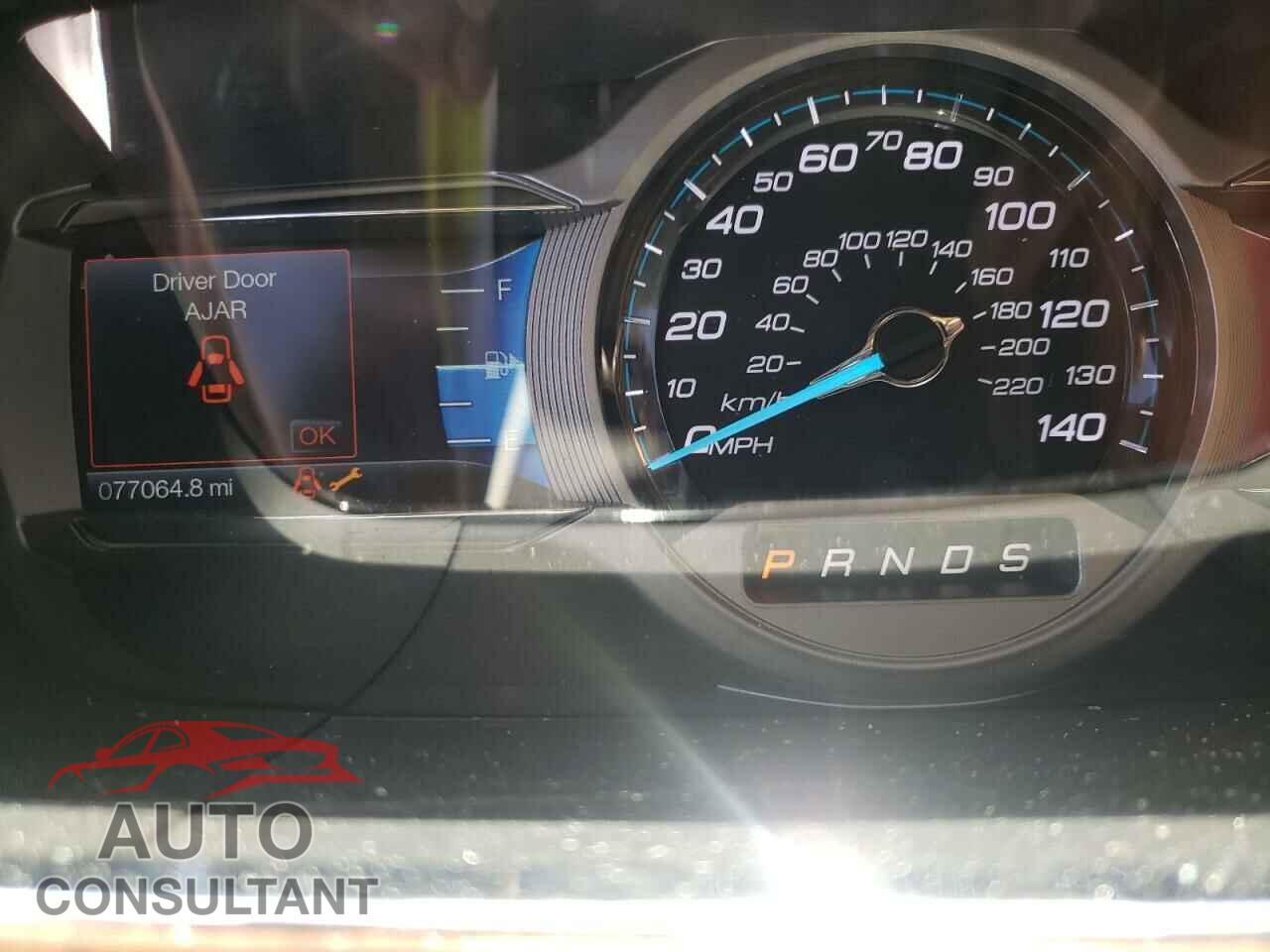 FORD TAURUS 2019 - 1FAHP2F80KG118721