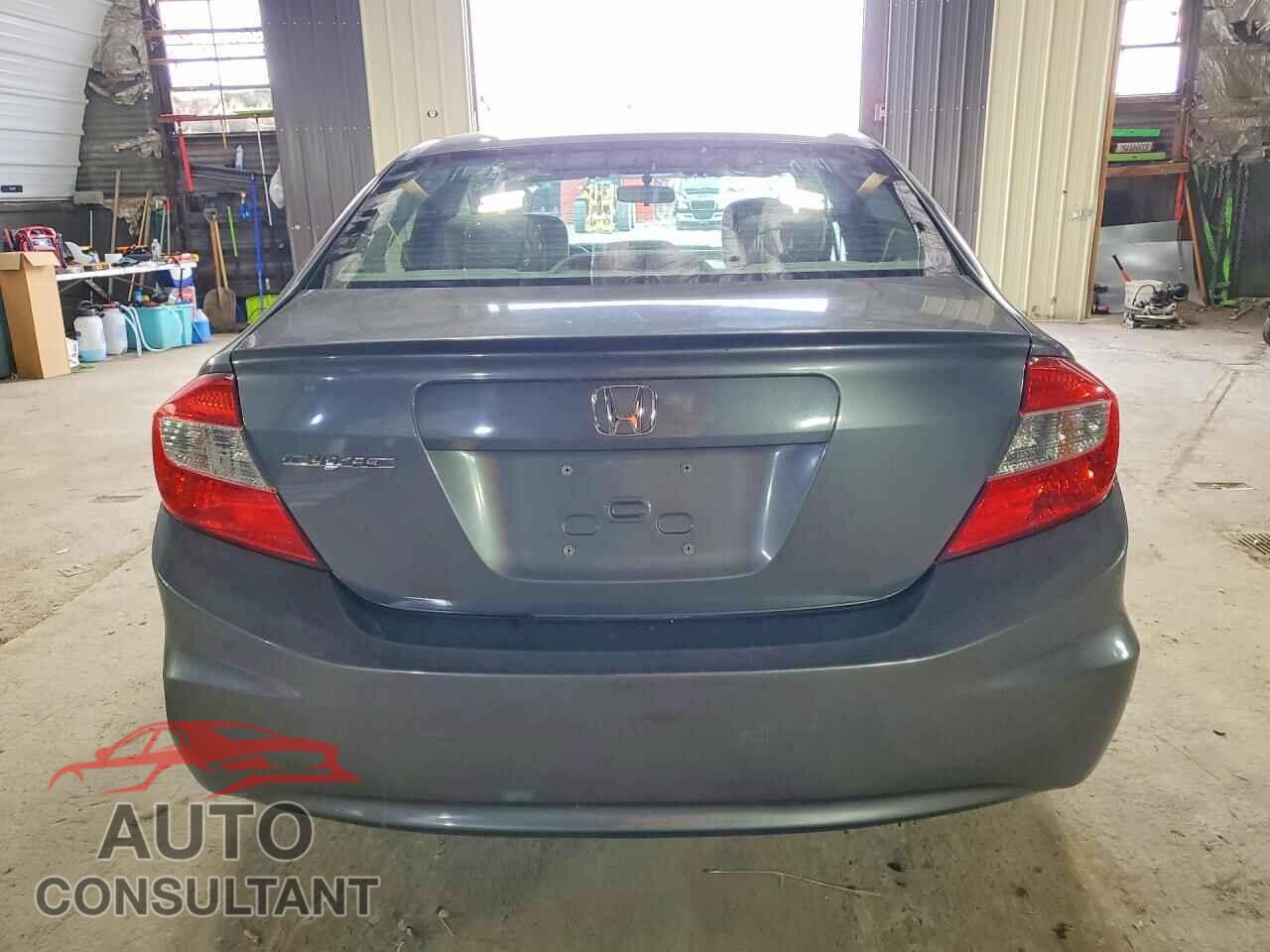 HONDA CIVIC 2012 - 2HGFB2F53CH563841
