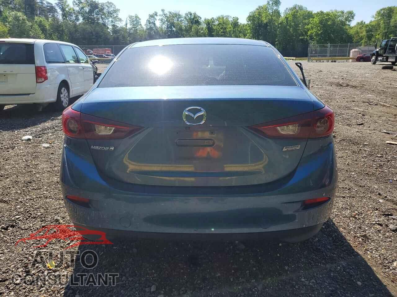 MAZDA 3 2017 - 3MZBN1U72HM155260