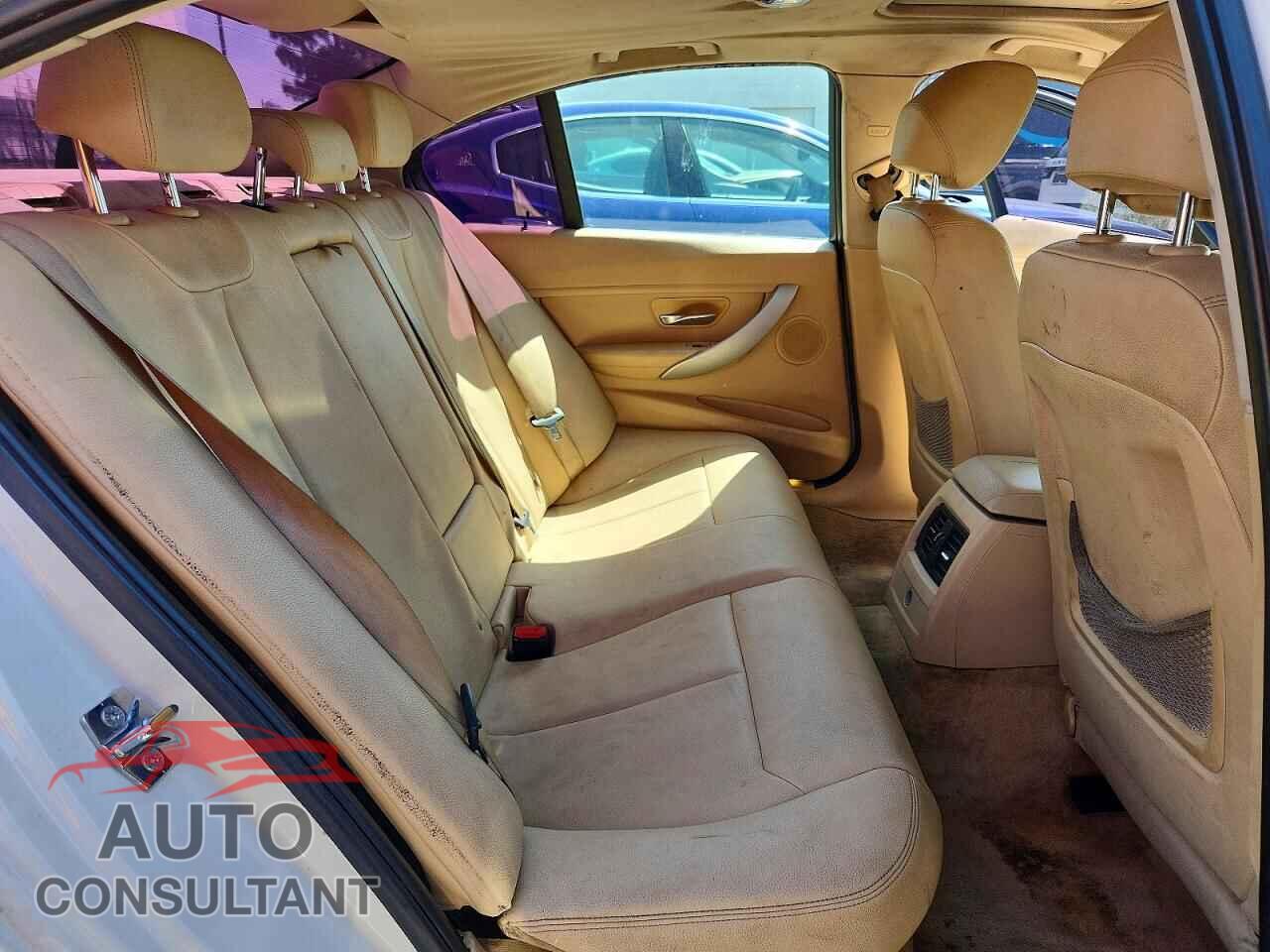 BMW 3 SERIES 2012 - WBA3A5C56CF343747