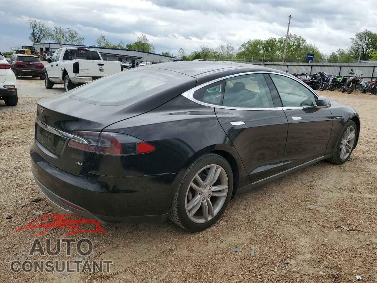 TESLA MODEL S 2014 - 5YJSA1S1XEFP51455
