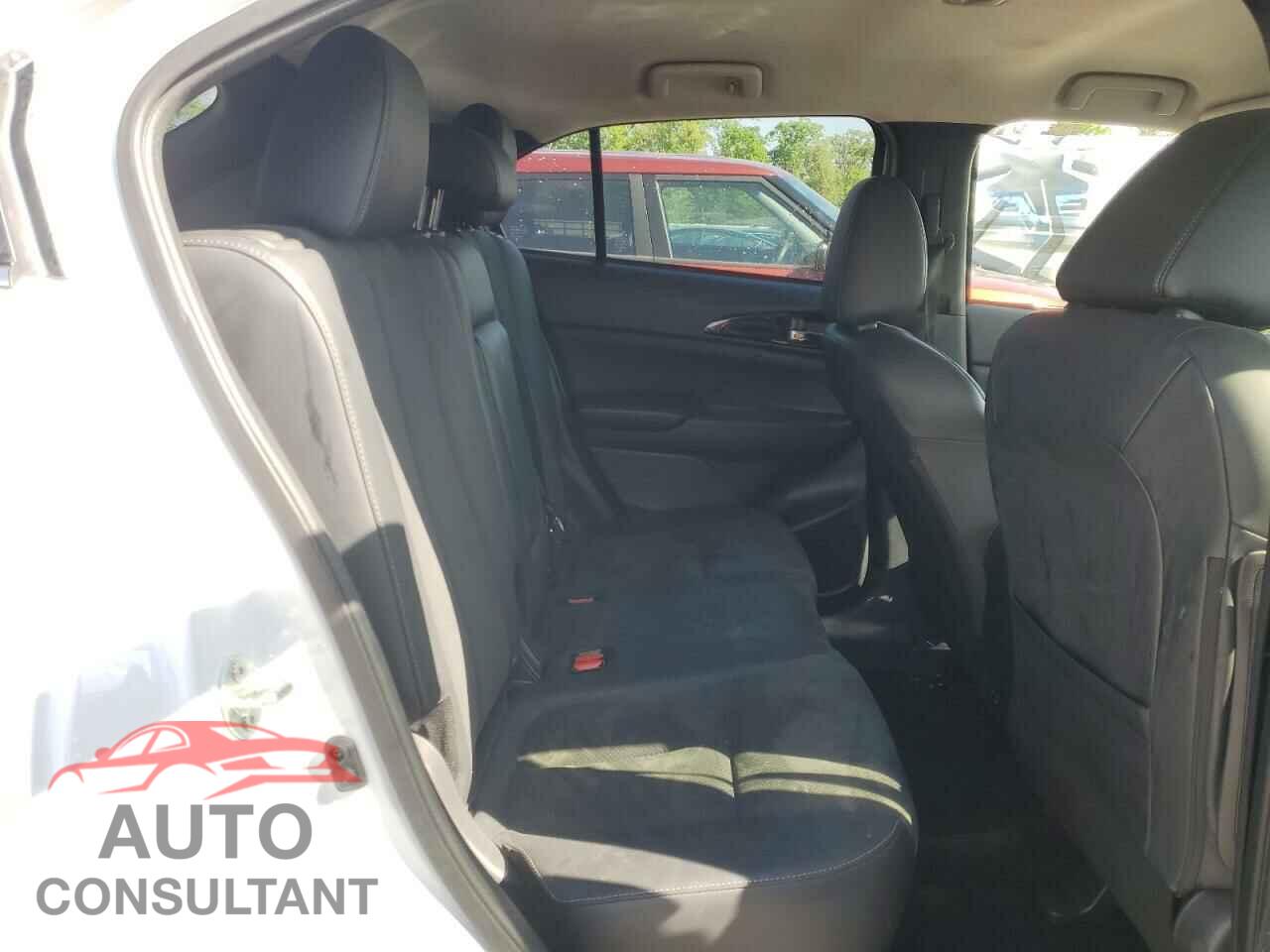 MITSUBISHI ECLIPSE 2024 - JA4ATWAA6RZ017555