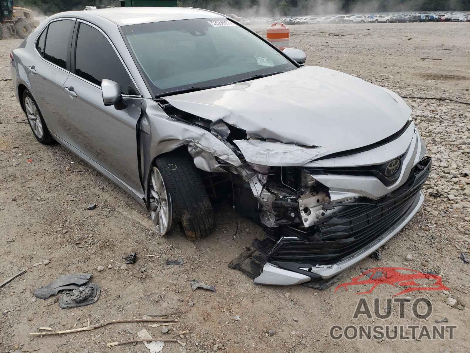 TOYOTA CAMRY 2018 - 4T1B11HK8JU676591