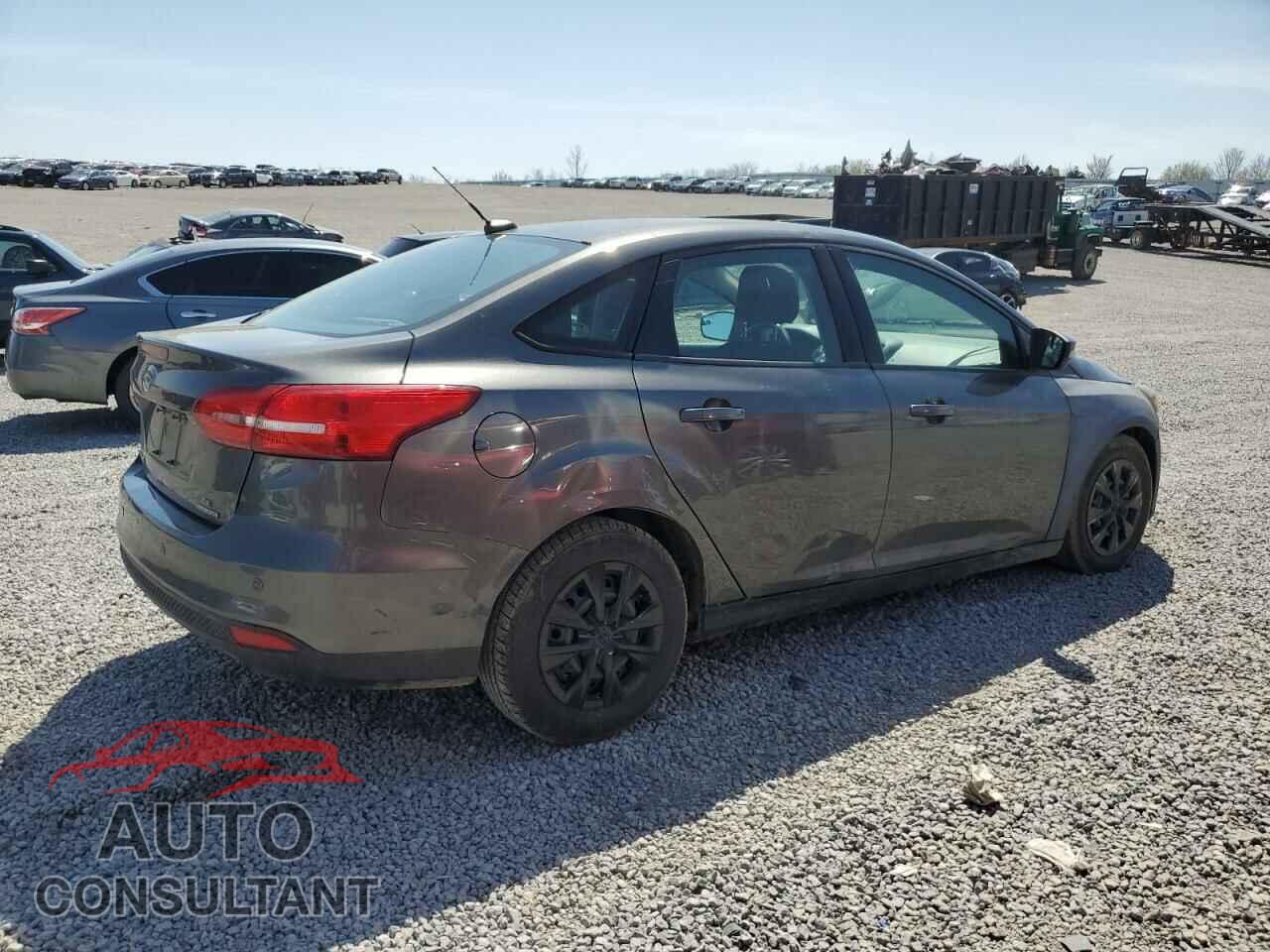 FORD FOCUS 2015 - 1FADP3F25FL260771