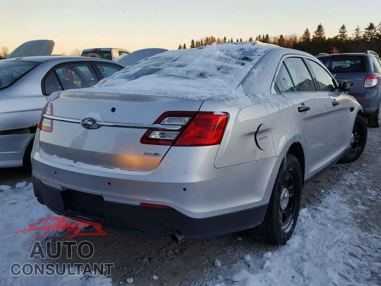 FORD TAURUS 2017 - 1FAHP2MK8HG130574