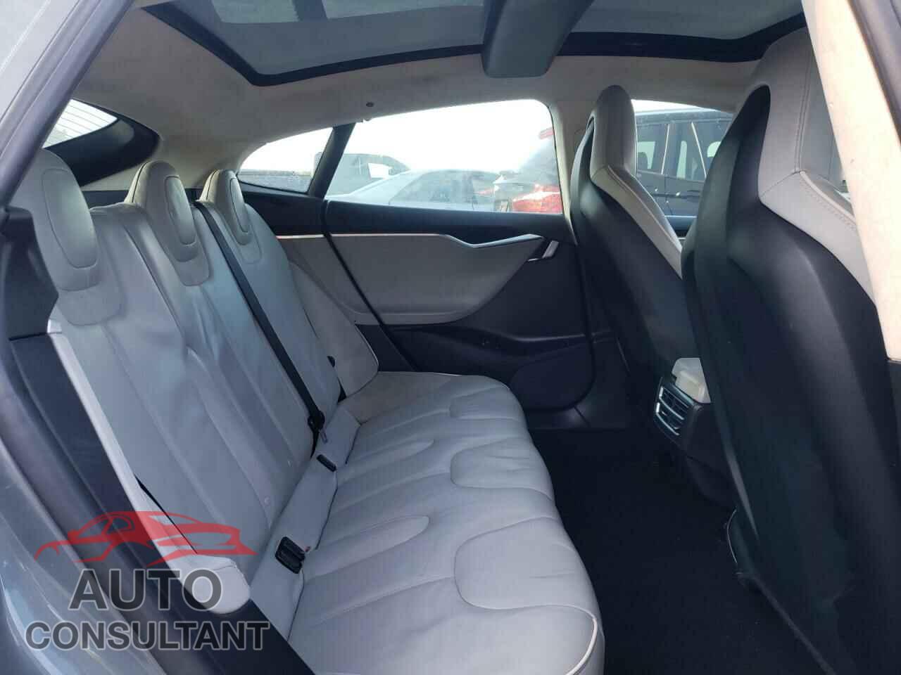 TESLA MODEL S 2013 - 5YJSA1CP8DFP24370