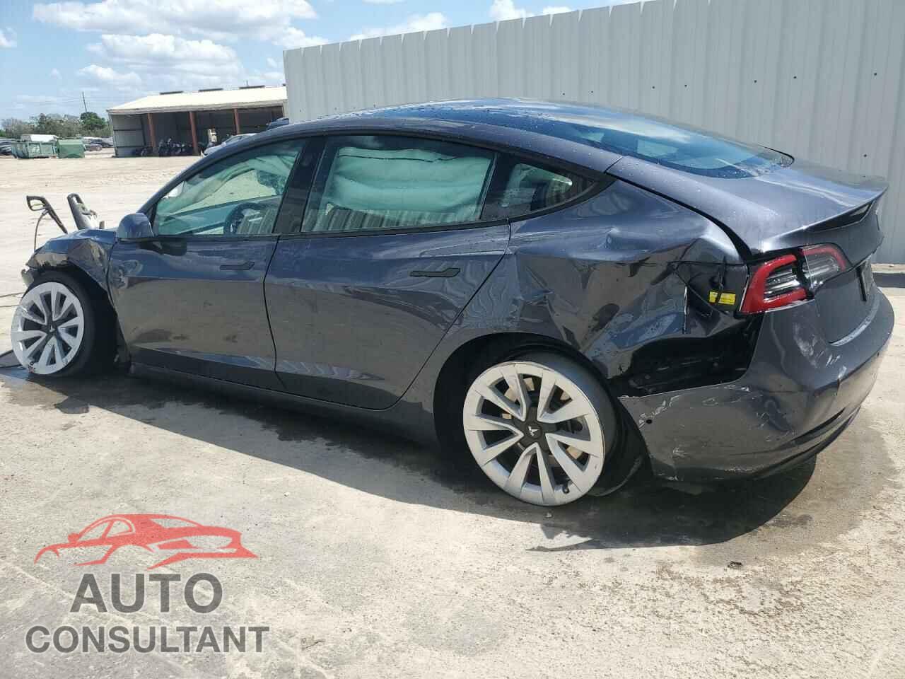 TESLA MODEL 3 2022 - 5YJ3E1EA3NF372463