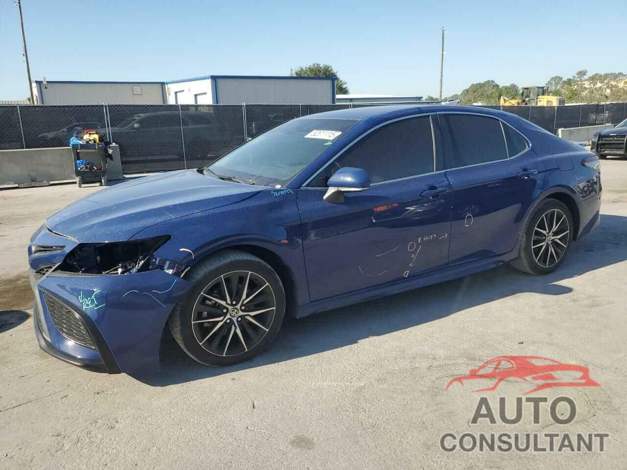 TOYOTA CAMRY 2023 - 4T1G11AKXPU114555
