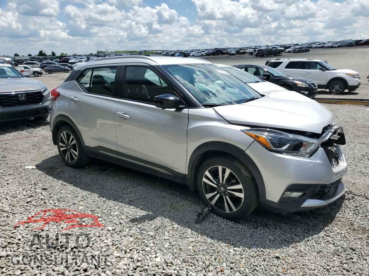 NISSAN KICKS 2019 - 3N1CP5CU3KL561886