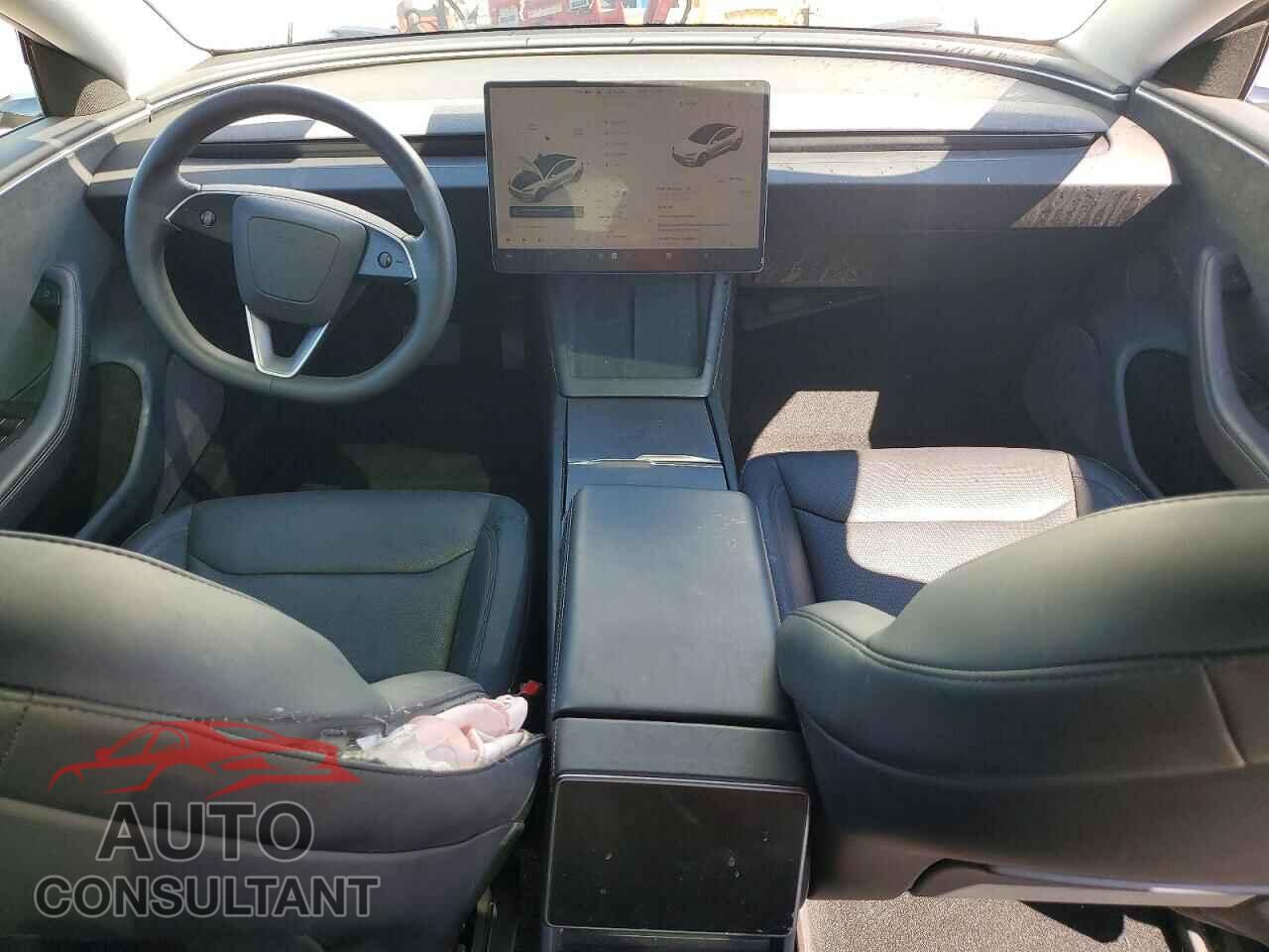 TESLA MODEL 3 2025 - 5YJ3E1EB2SF967342