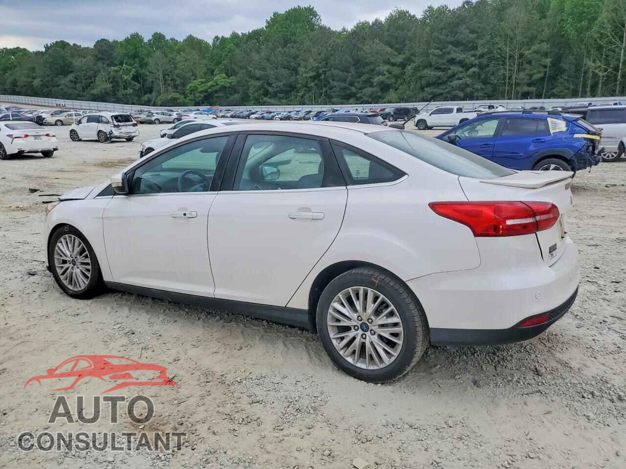 FORD FOCUS 2017 - 1FADP3J2XHL241322