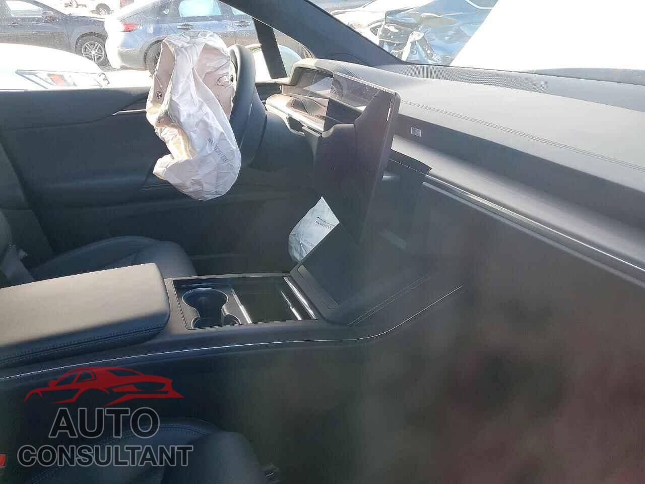 TESLA MODEL X 2025 - 7SAXCDE59SF461397