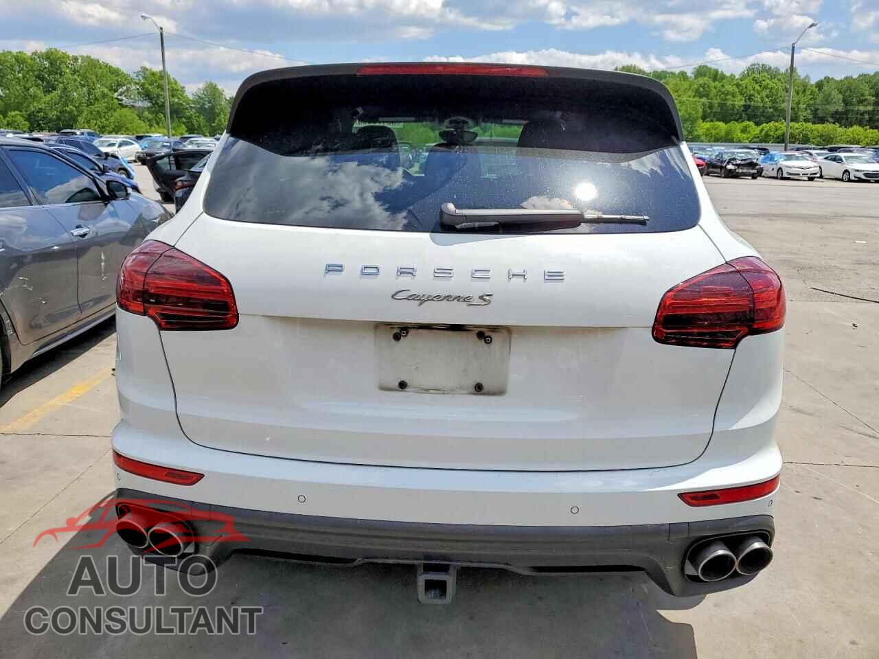PORSCHE CAYENNE 2018 - WP1AB2A23JLA60847