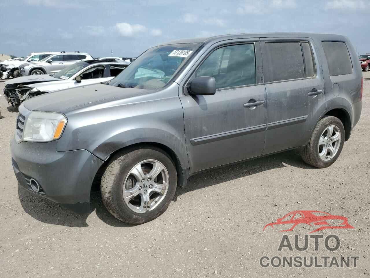 HONDA PILOT 2013 - 5FNYF4H51DB035548