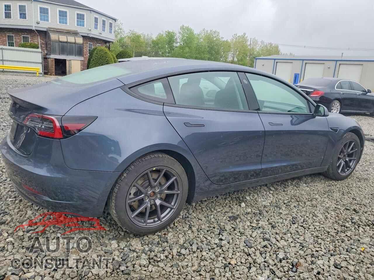 TESLA MODEL 3 2022 - 5YJ3E1EA9NF323610