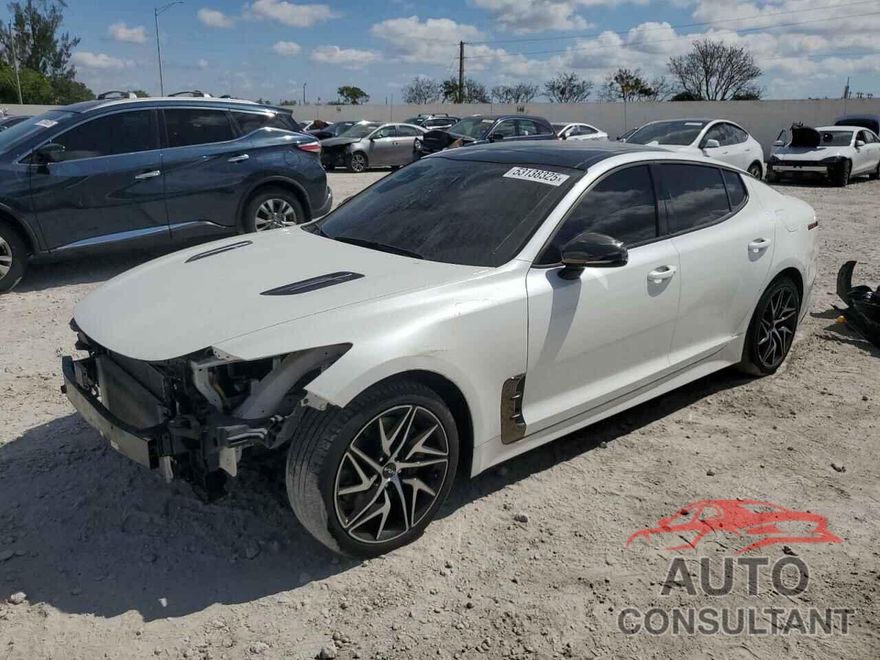 KIA STINGER 2023 - KNAE35LD4P6137200