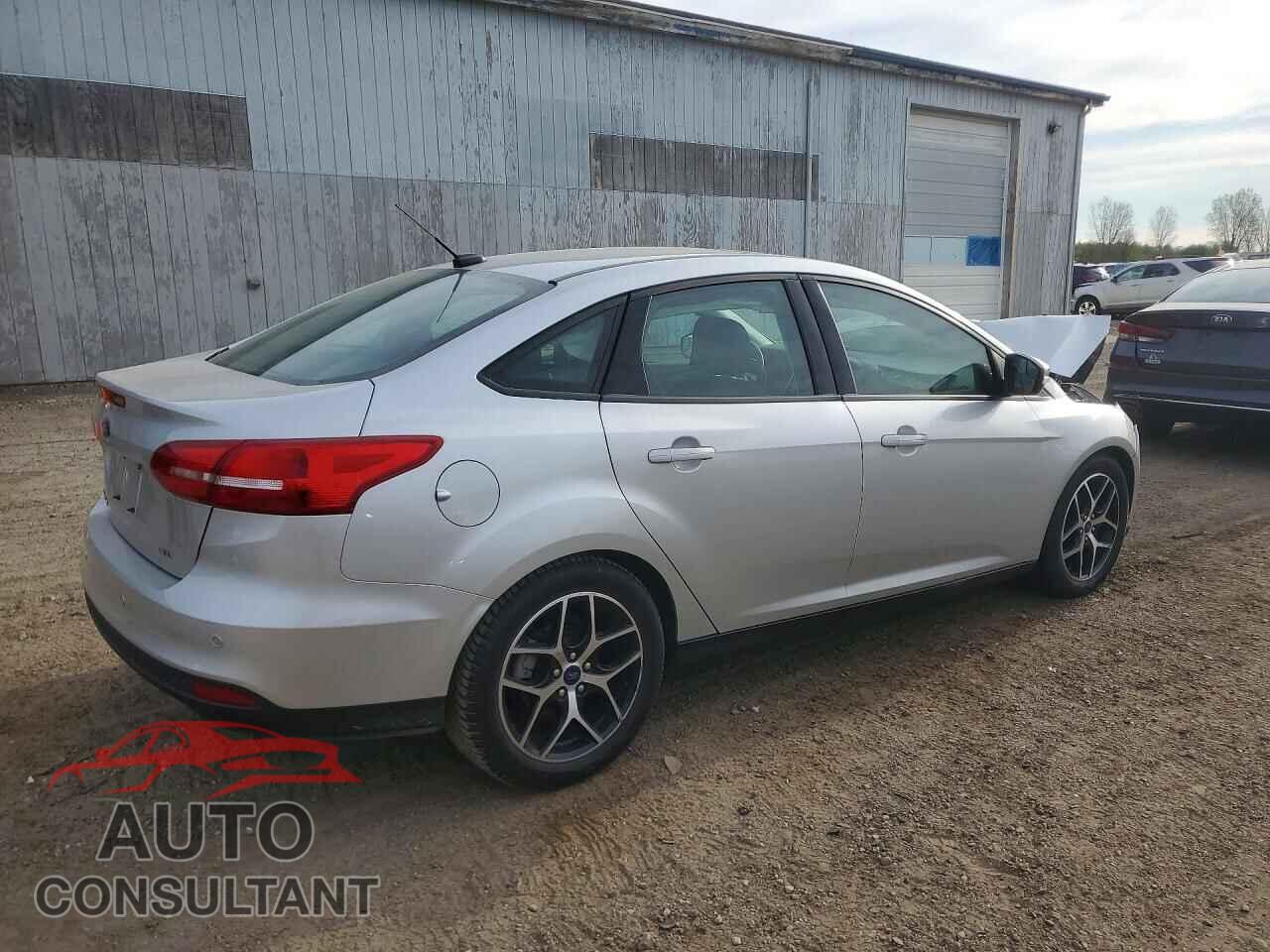 FORD FOCUS 2017 - 1FADP3H2XHL244016