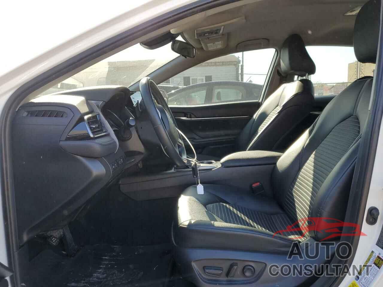 TOYOTA CAMRY 2021 - 4T1G11AK2MU568567