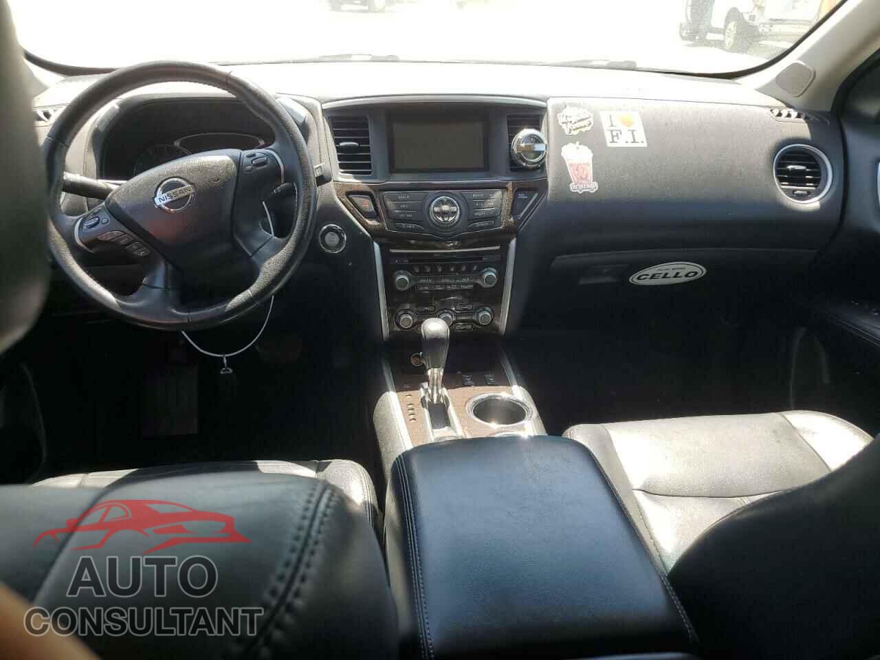 NISSAN PATHFINDER 2013 - 5N1AR2MM7DC684614