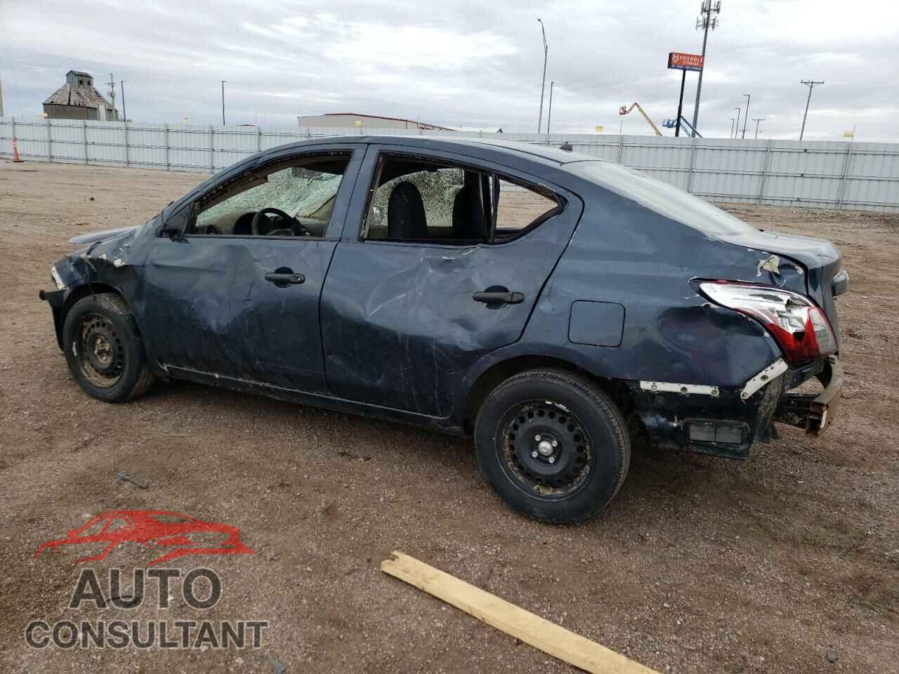 NISSAN VERSA 2017 - 3N1CN7AP8HL879932