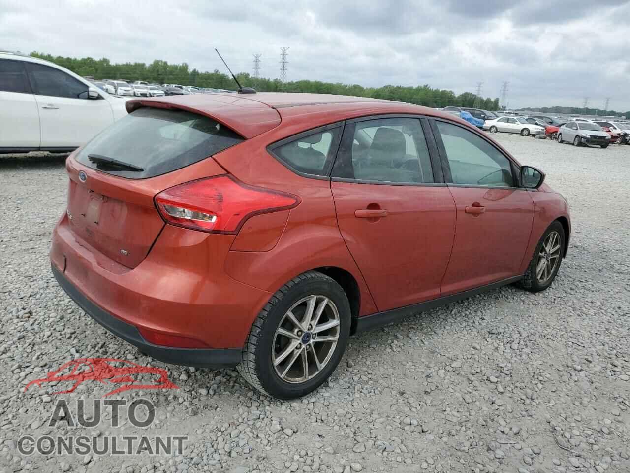 FORD FOCUS 2018 - 1FADP3K26JL316957