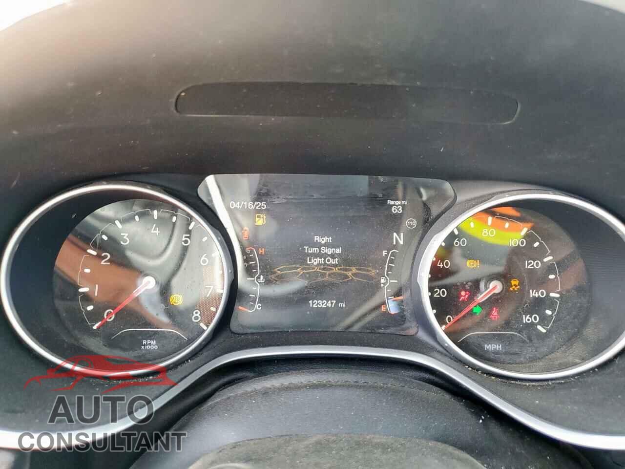 JEEP COMPASS 2019 - 3C4NJDCB9KT618950