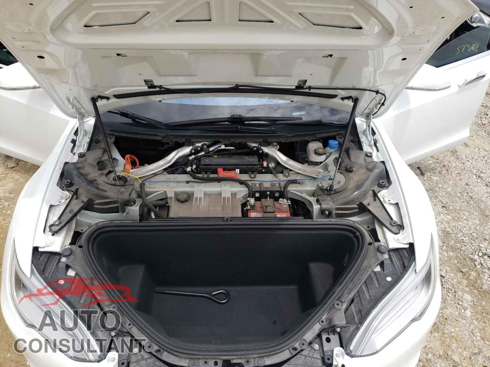 TESLA MODEL S 2017 - 5YJSA1E28HF215967