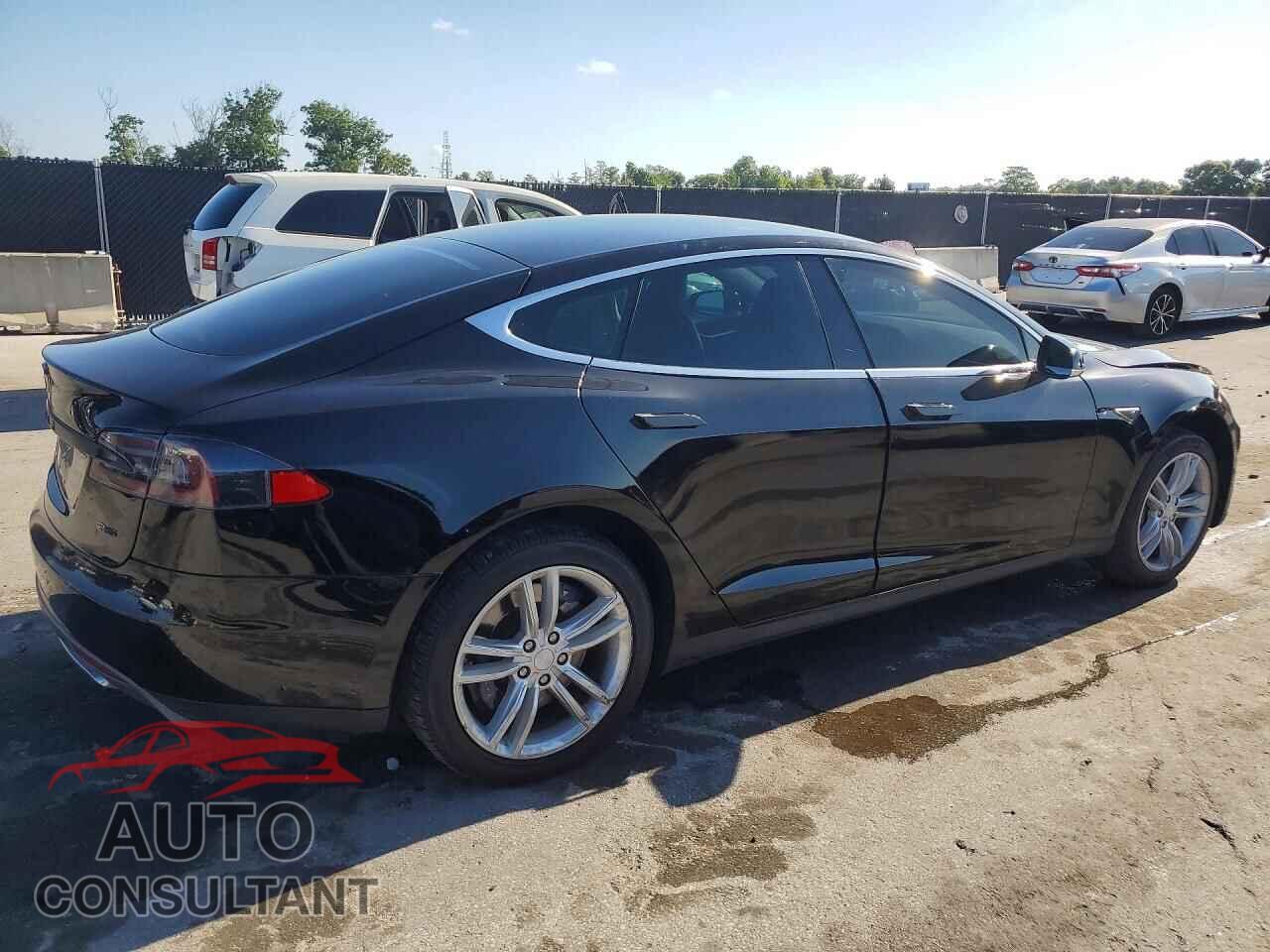 TESLA MODEL S 2013 - 5YJSA1CP4DFP06951