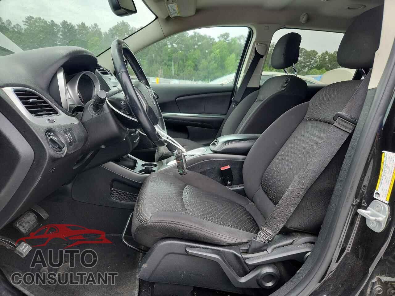 DODGE JOURNEY 2013 - 3C4PDCAB3DT723144
