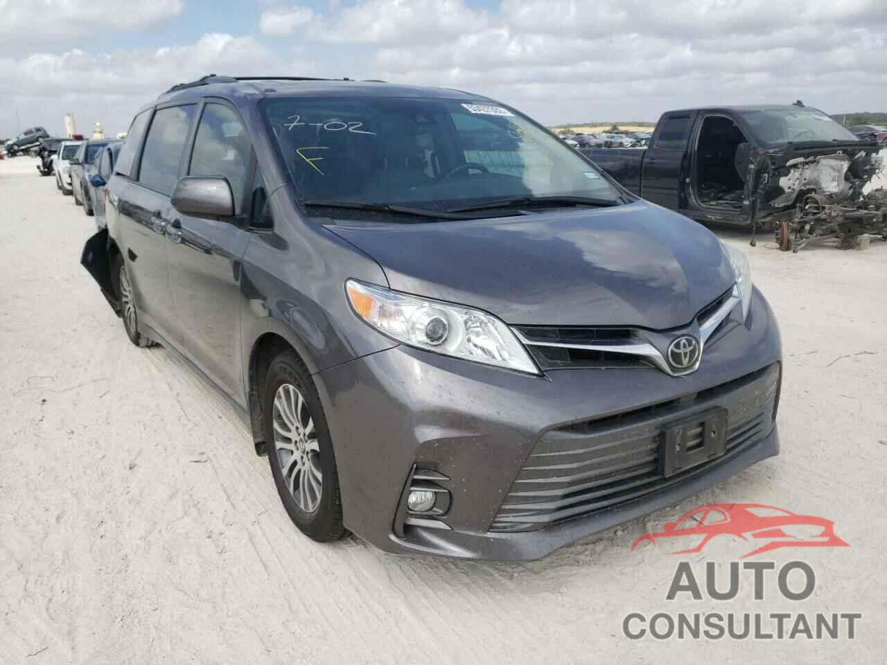 TOYOTA SIENNA 2018 - 5TDYZ3DCXJS928427