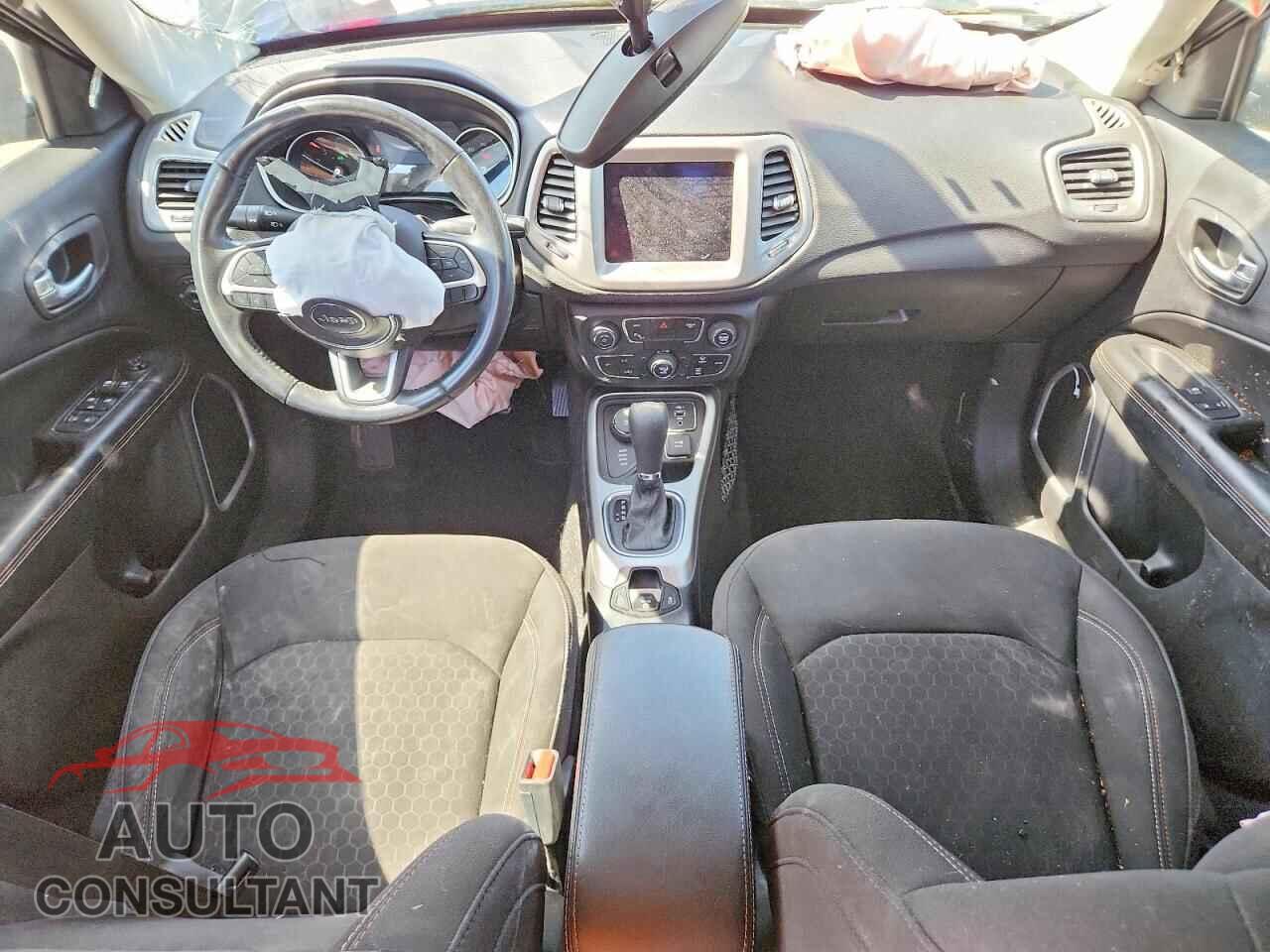 JEEP COMPASS 2020 - 3C4NJDAB0LT174569