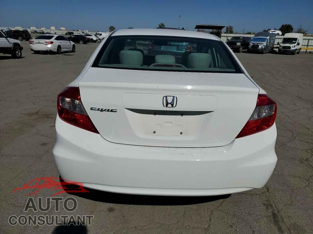 HONDA CIVIC 2012 - 2HGFB2F57CH582330