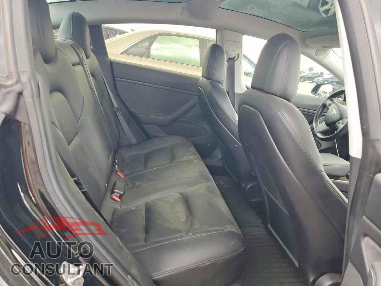 TESLA MODEL 3 2018 - 5YJ3E1EA3JF123350
