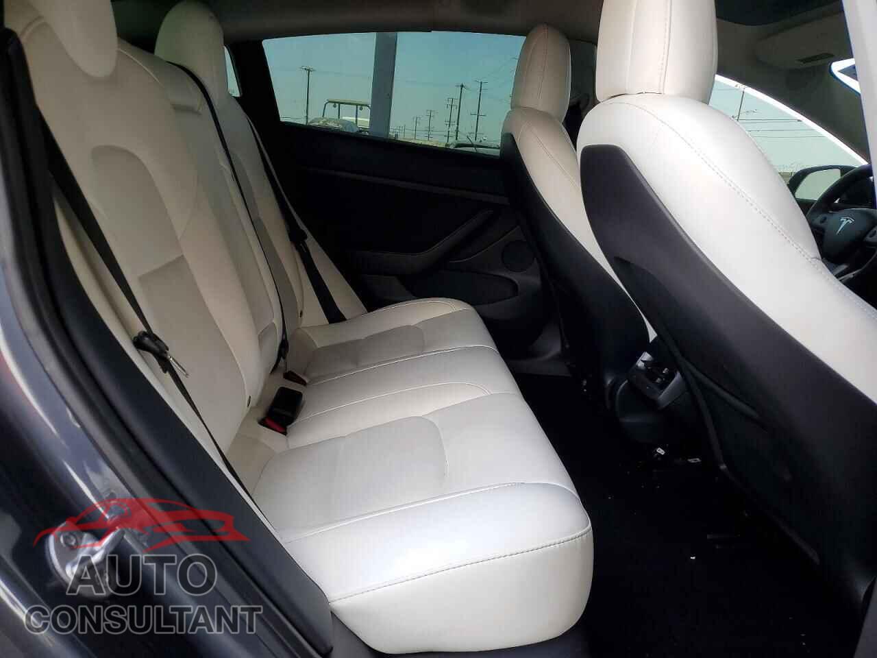 TESLA MODEL 3 2022 - 5YJ3E1EA2NF373992