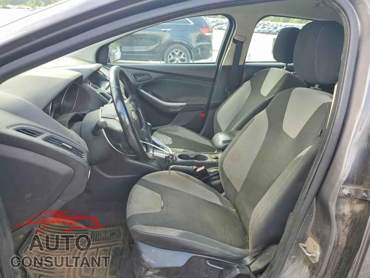 FORD FOCUS 2012 - 1FAHP3K25CL299251