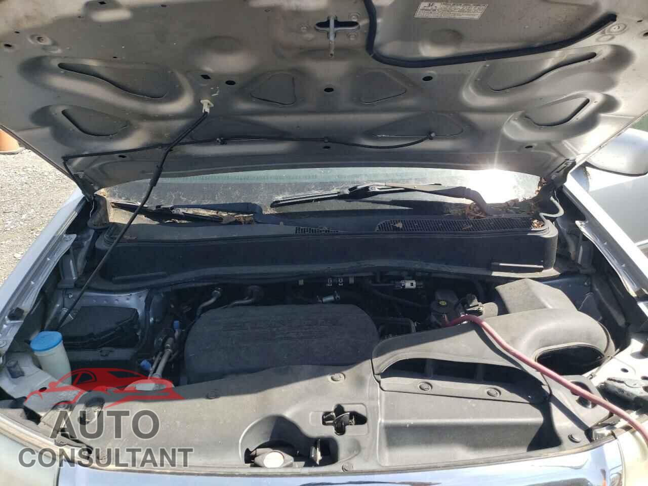 HONDA PILOT 2011 - 5FNYF3H65BB048089