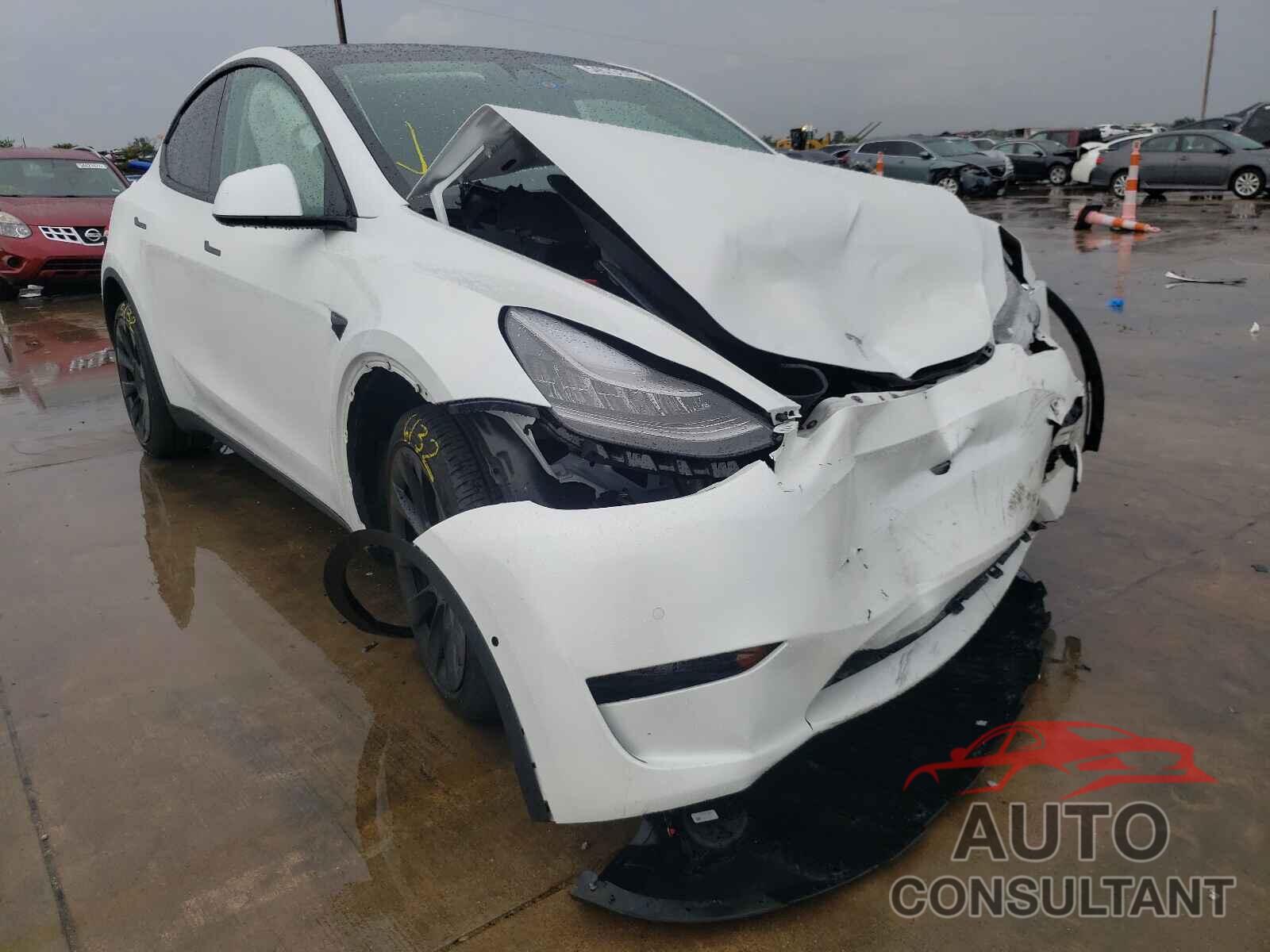 TESLA MODEL Y 2021 - 5YJYGDEE3MF074739