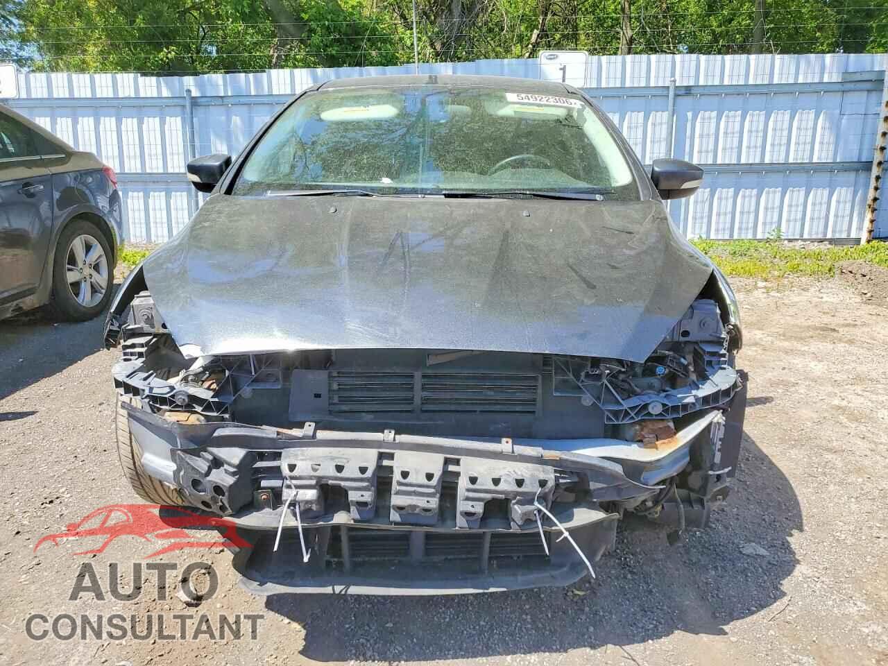 FORD FOCUS 2017 - 1FADP3FE7HL330008