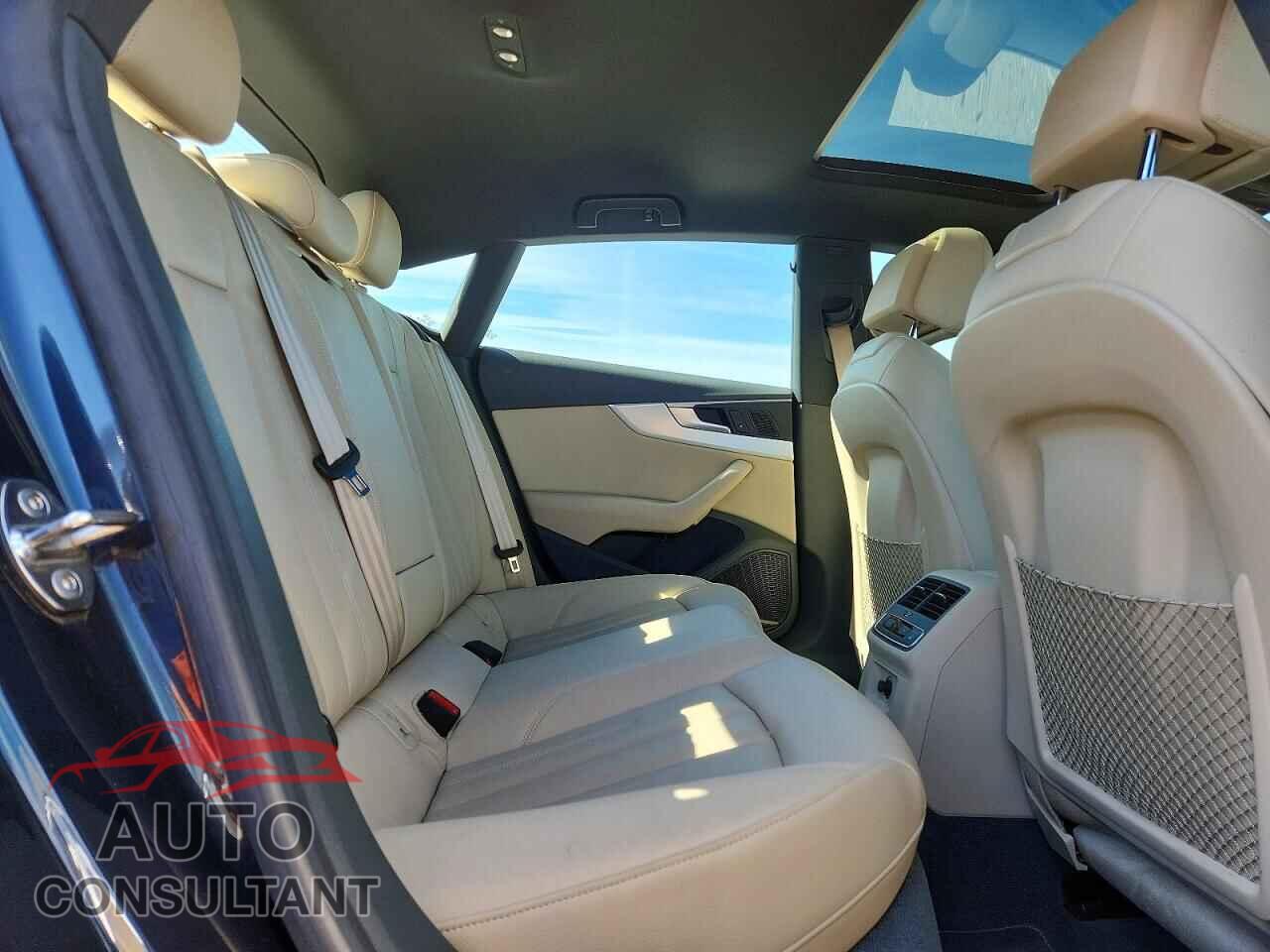 AUDI A5 2018 - WAUBNCF51JA062000