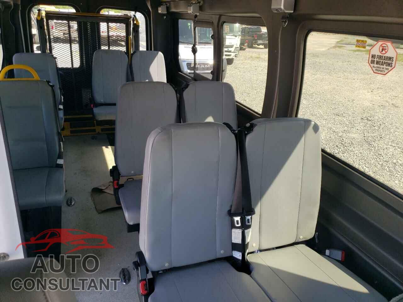 FORD TRANSIT 2017 - 1FTBW3XMXHKA35131